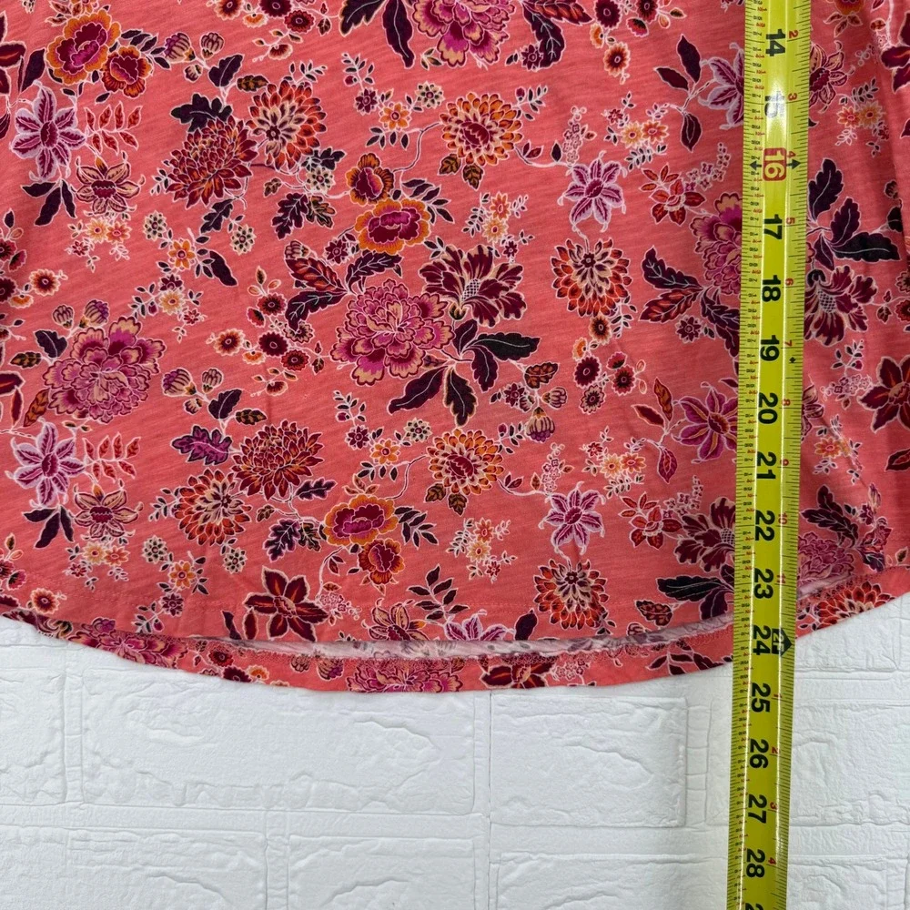 LOFT Floral V-Neck Tee Women Large Coral Pink Short Sleeve Slub Knit Top